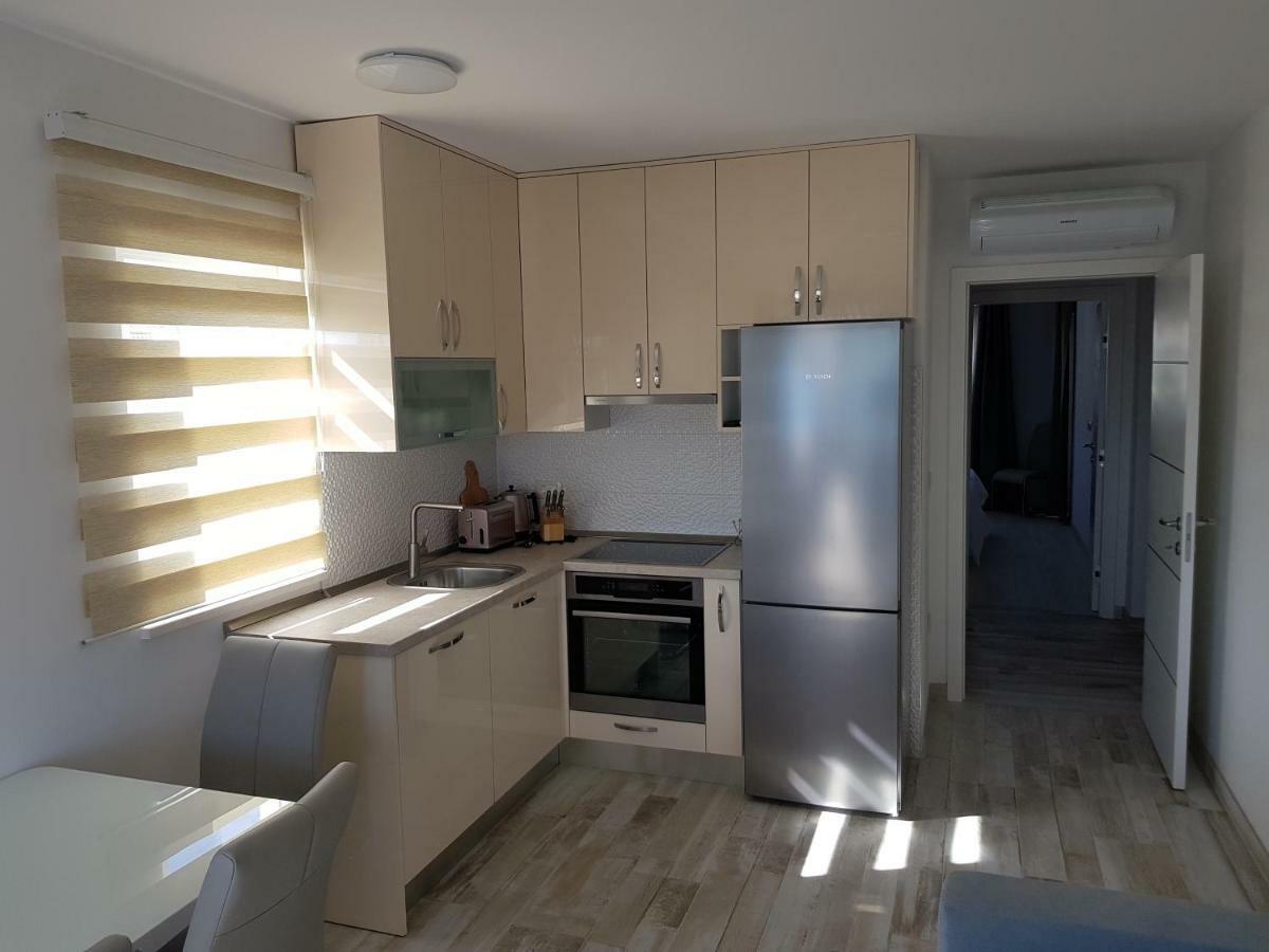 Apartmani MARELLA Donji Seget Exterior foto