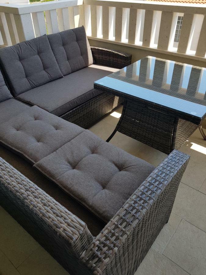 Apartmani MARELLA Donji Seget Exterior foto