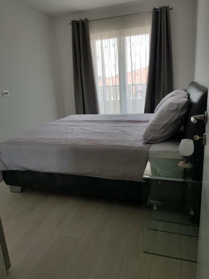 Apartmani MARELLA Donji Seget Exterior foto